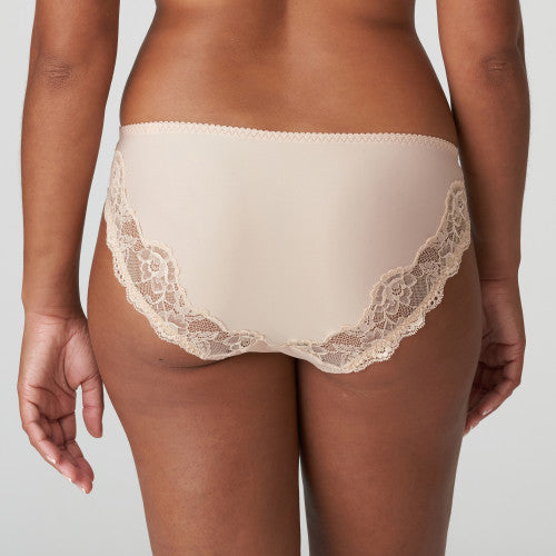 Madison Rio Brief